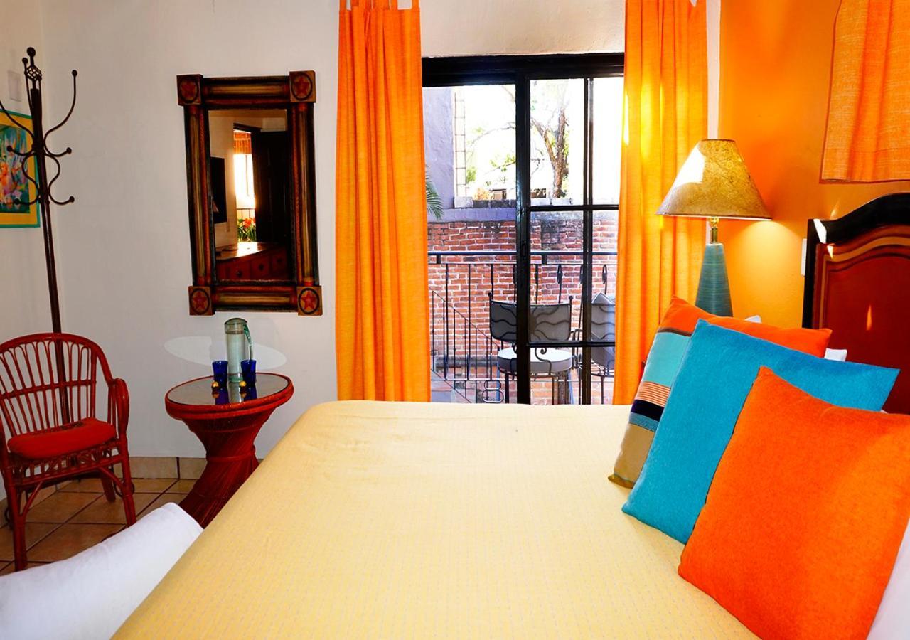Casa Del Sol Inn Ахихик Екстериор снимка