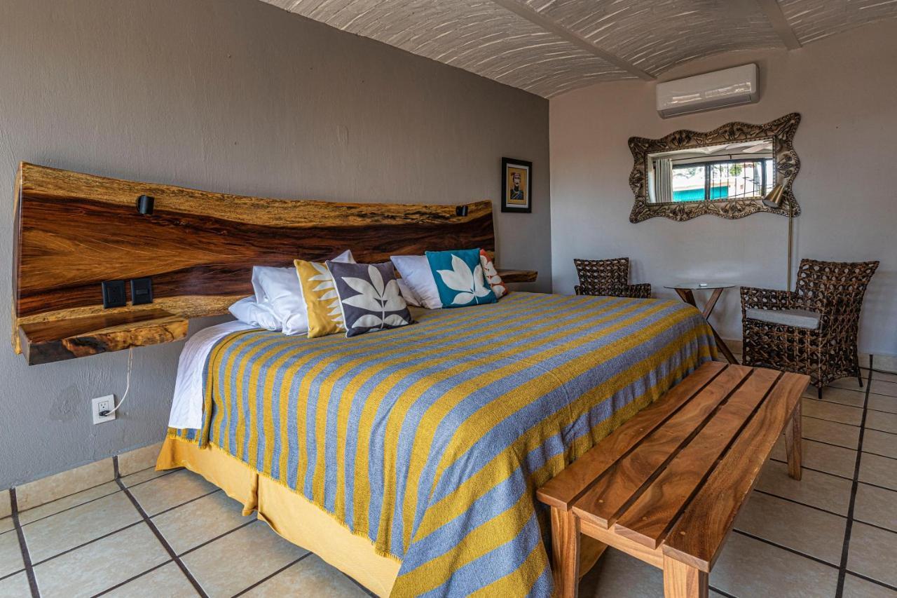 Casa Del Sol Inn Ахихик Екстериор снимка