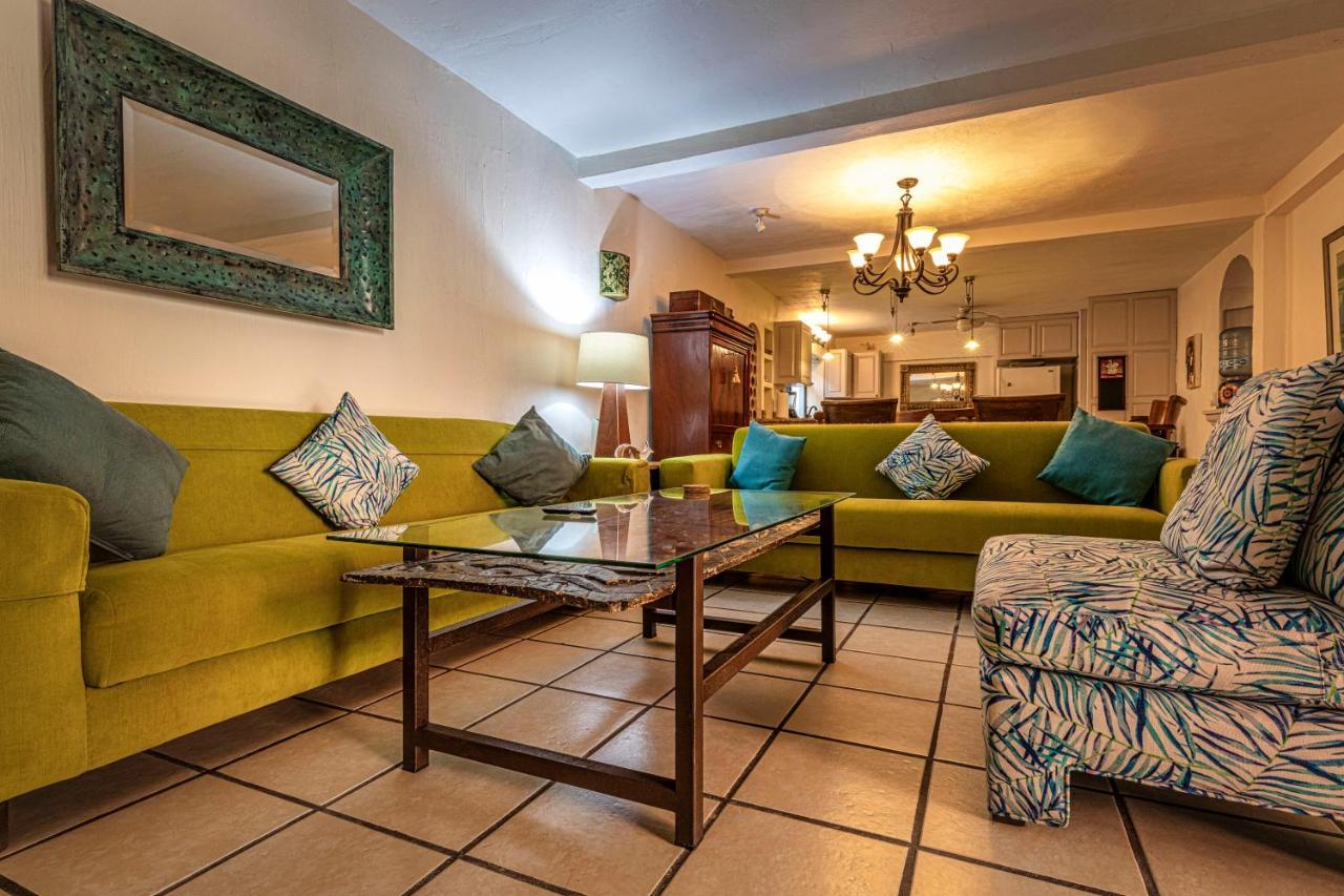 Casa Del Sol Inn Ахихик Екстериор снимка