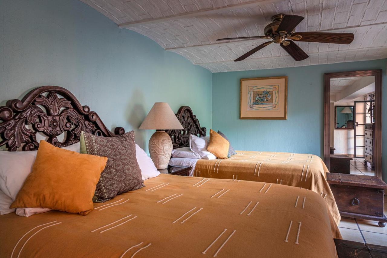 Casa Del Sol Inn Ахихик Екстериор снимка